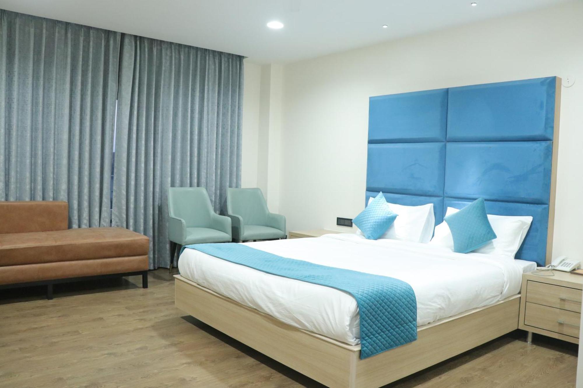 Pt Moolraj Residency Hotel Una  ภายนอก รูปภาพ